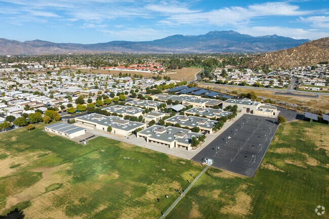 Diamond Valley Middle School is an excellent school in the Hemet area.