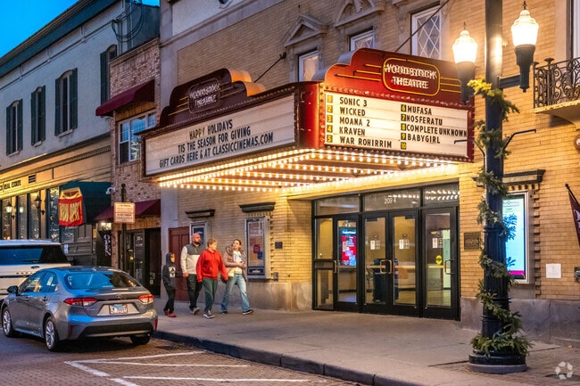 Woodstock Theatre is a short drive away for Parker's Highlands residents to enjoy a show.