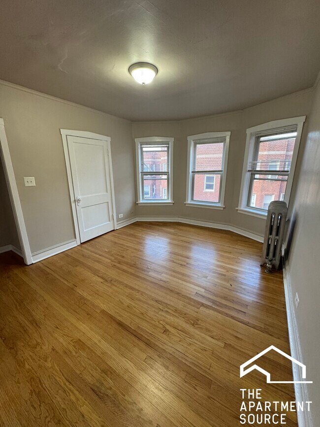 4027 W Melrose St unit 2S, Chicago, IL 60641 - photo 2