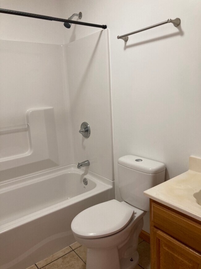 119 Betterley Place unit 2, Elizabethton, TN 37643 - photo 5