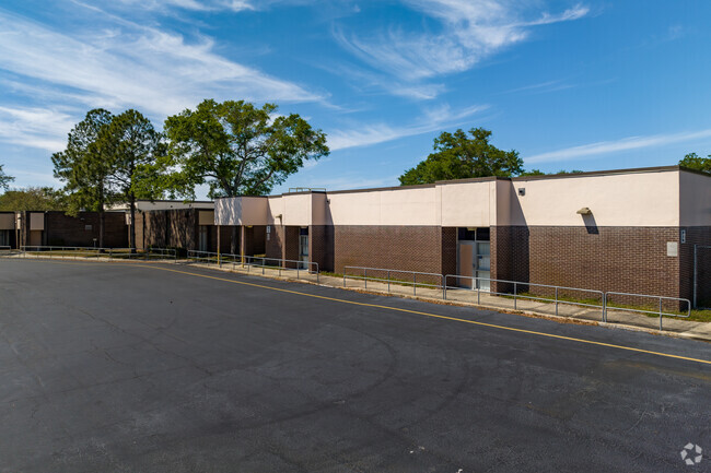 You will find a 12-1 student-teacher ratio at Walsingham Elementary school.