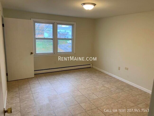 33 Yale St, Bangor, ME 04401 - photo 7