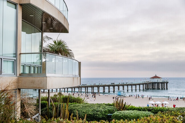 Ocean views are a highlight for a lot of Manhattan Beach multi-level homes.