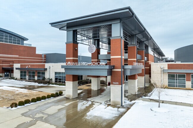 Collierville High School maintains a 19:1 student-teacher ratio.