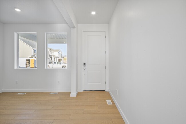 6067 W Garnet Grove Way, West Jordan, UT 84081 - photo 3