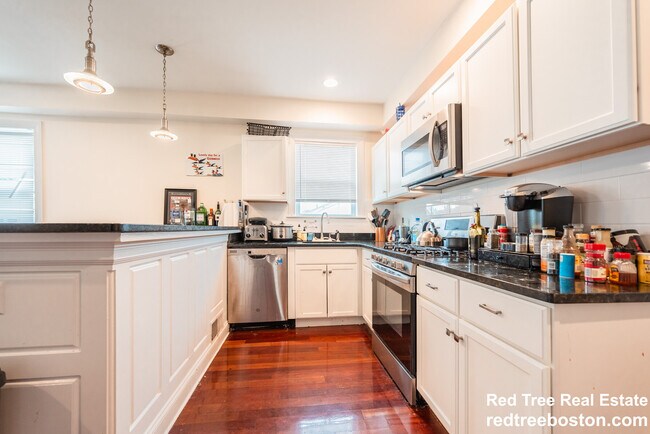 14 Duval St unit 1, Boston, MA 02135 - photo 3