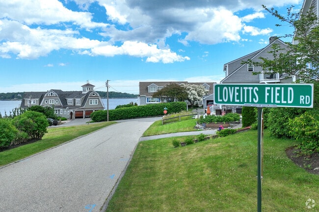 Loveitts Field neighborhood travels from Cottage Road down to the seashore.