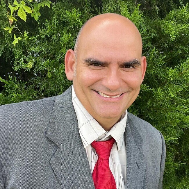 Agent Photo