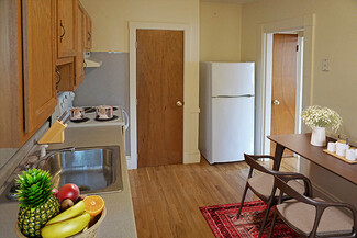 25 Ash St Unit 3, Waltham, MA 02453
