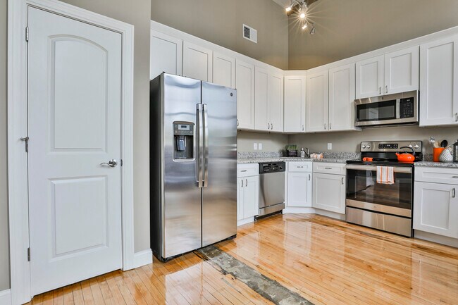 Lofts at Jefferson Mill, Manchester, NH 03101 - photo 3