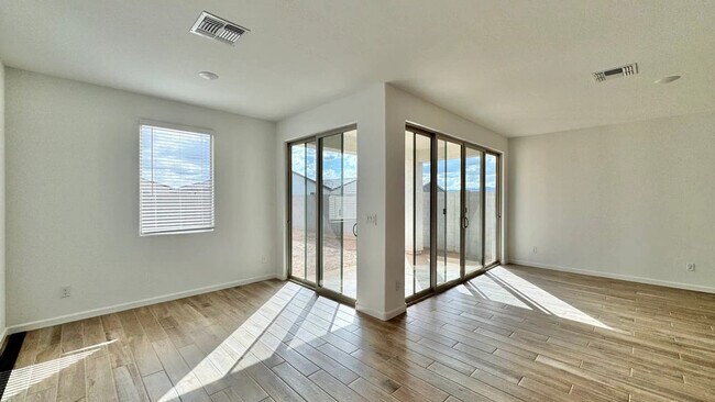 15743 W Camden Ave, Waddell, AZ 85355 - photo 3