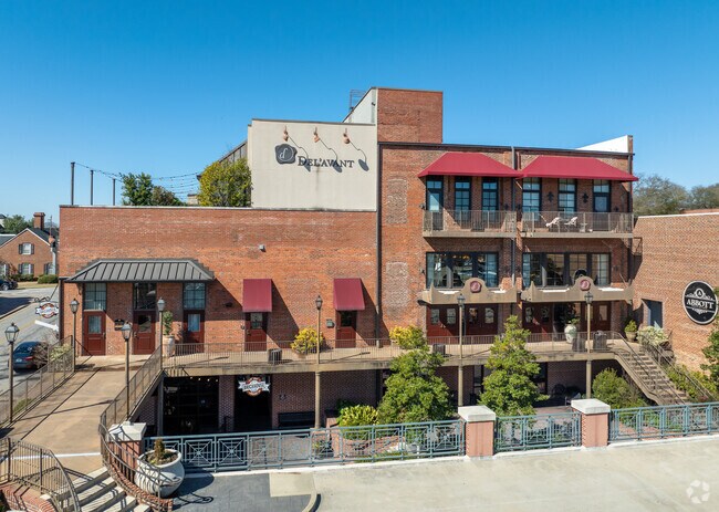 Discover the stunning condo lofts available just steps away from downtown, where modern living meets vibrant city life.