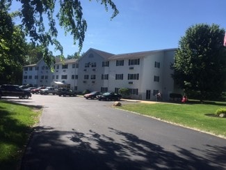 41 30th St NW, Barberton, OH 44203