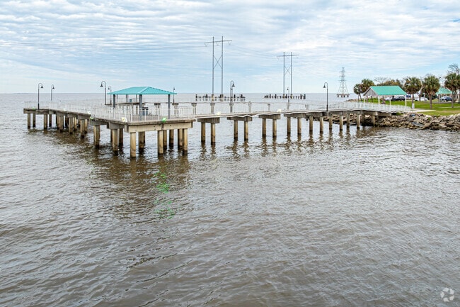 Laketown in Kenner has a large fishing pier on Lake Pontchartrain.