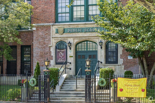 Meaningful work at P.S. 11 Thomas Dongan School
engages students in learning.