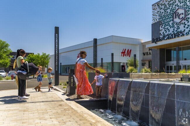 Red Cliffs Mall offers dozens dining, shopping, and playing options for families.