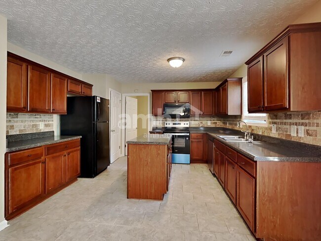 70 Maxton Ave, Dallas, GA 30132 - photo 3