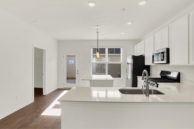 2643 Marjorie Ln, Plainfield, IN 46168 - photo 5