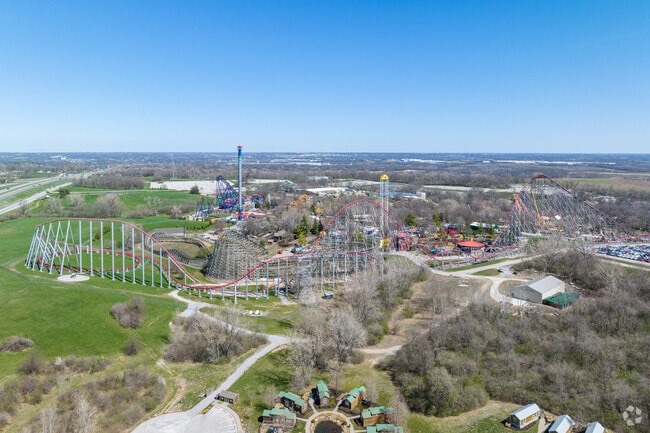 Worlds of Fun is just 5 minutes from the Glenhaven neighborhood.