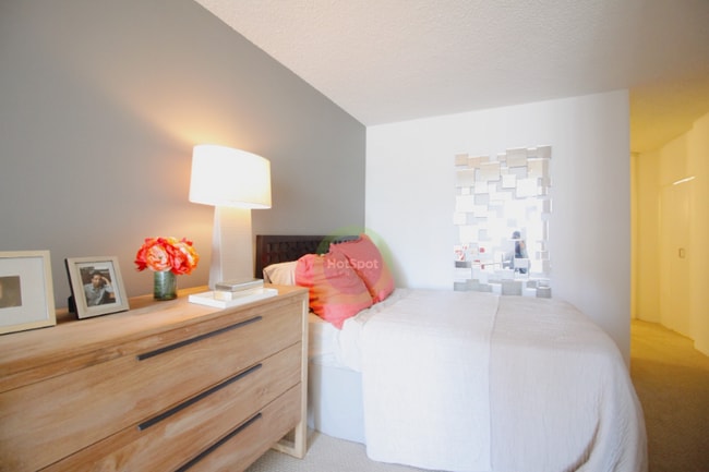 730 N Dearborn St, Chicago, IL 60654 - photo 5