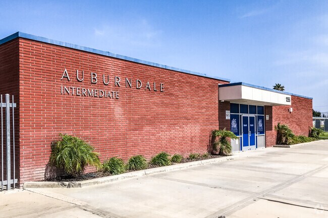 The main entrance to Auburndale Intermediate School of Norco Corona.