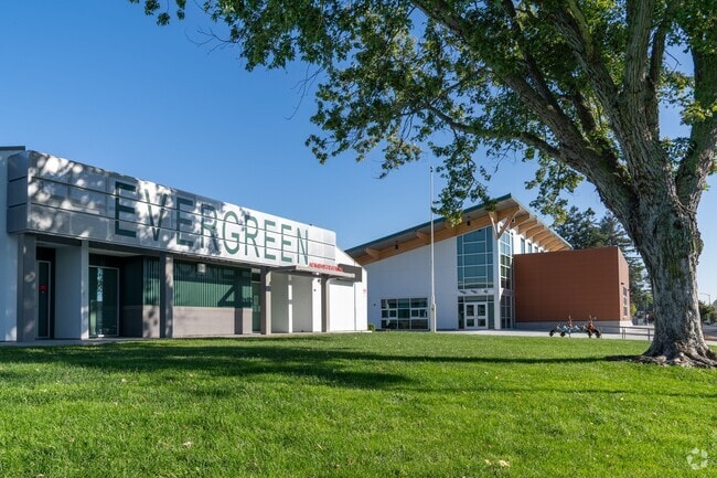 Evergreen Elementary School serves students in the Rohnert Park community.