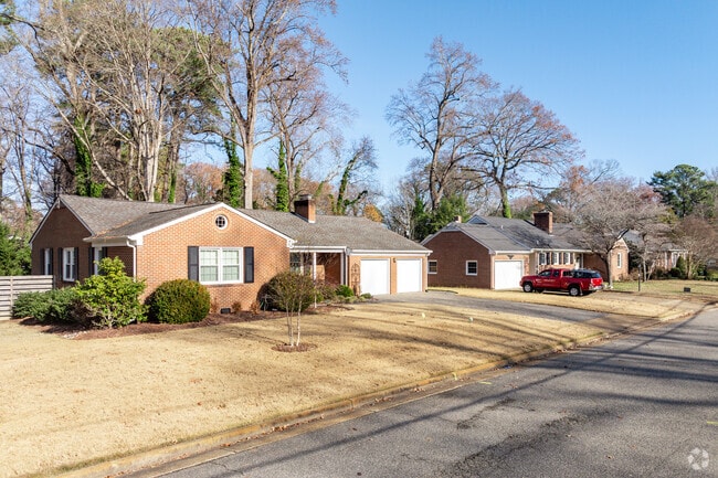 Brick ranchers line the streets of Deep Creek.