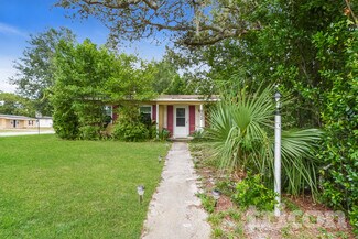 1481 Falmouth Ave, Deltona, FL 32725