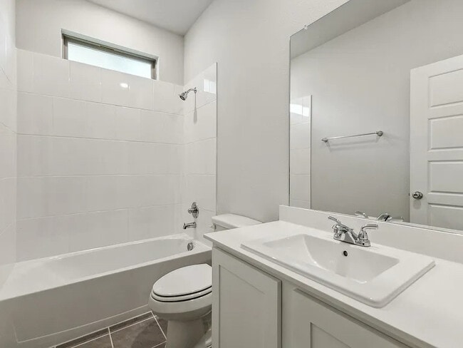 1009 Knox River Dr, McKinney, TX 75071 - photo 3