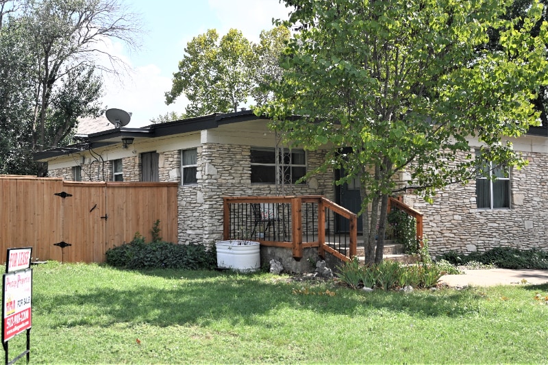 7617 Watson St unit A, Austin, TX 78757 - photo 1