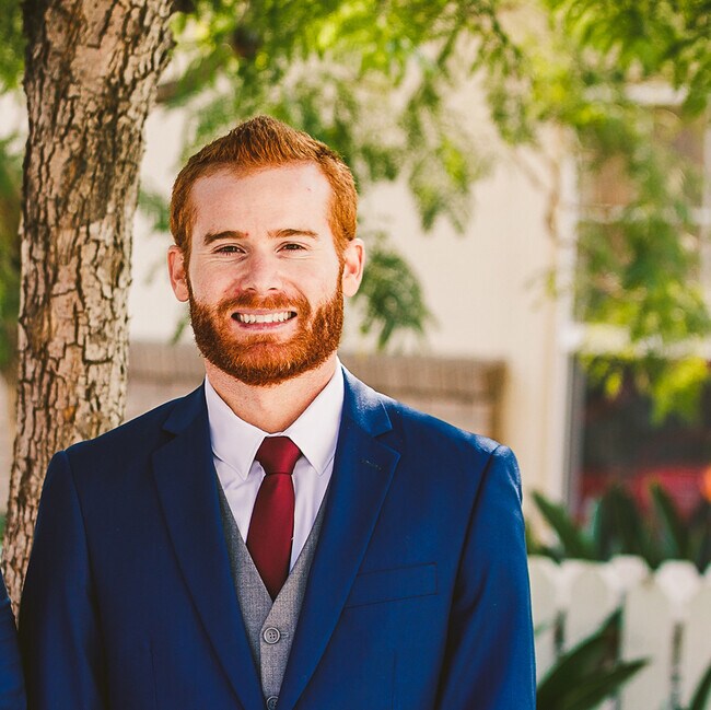 Agent Photo
