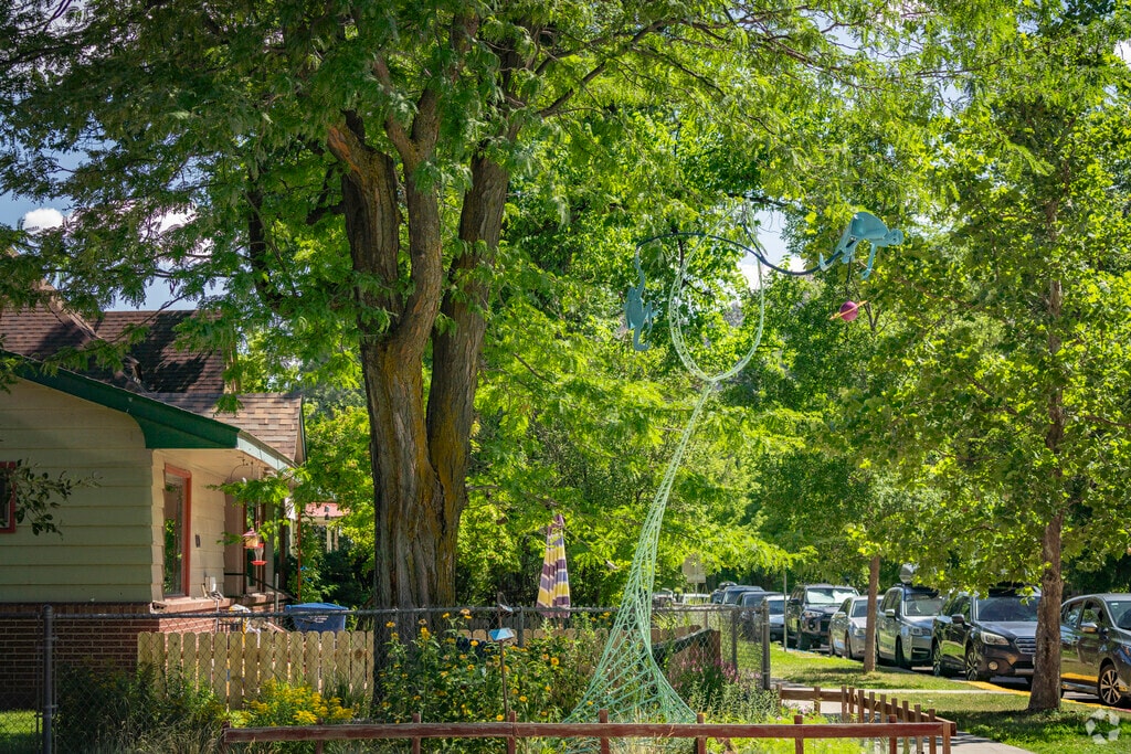 Durango Early Learning Center is a Private Pre-K & Elementary School in The Grid, Durango CO.