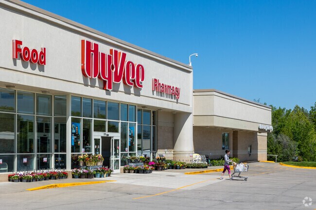 Residents shop at HyVee for groceries along Washington Street in Chillicothe.