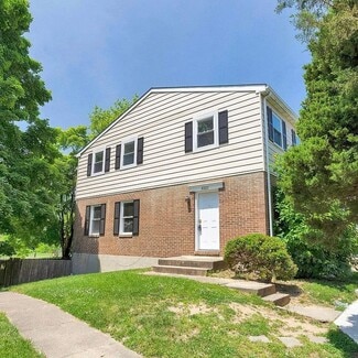 8221 Tomlinson Ct, Severn, MD 21144