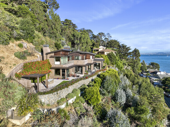 This palatial modern villa overlooks the water surrounding Belvedere.