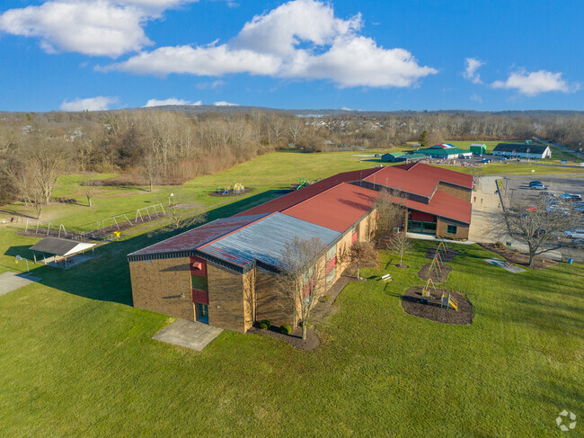 Whitewater Valley Elementary School serves pre-k through 5th grade.