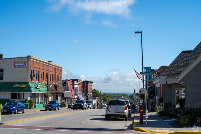 Main Street in Ellsworth gathers local shops, cafés, and everyday essentials.