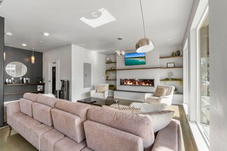 809 E Mullan Ave, Coeur d'Alene, ID 83814