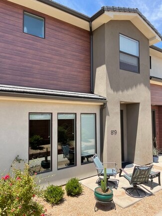 819 S Black Alder Dr, St George, UT 84790