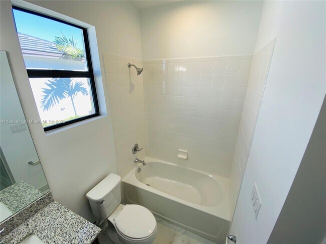 23572 SW 107th Place, Princeton, FL 33032 - photo 3