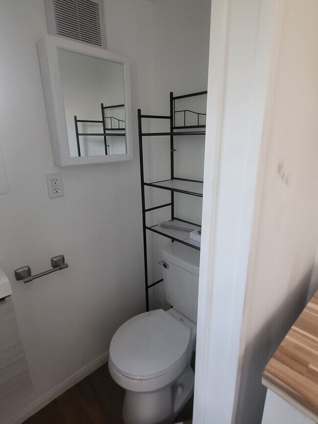 6543 Estelle St unit Tiny House, San Diego, CA 92115 - photo 5