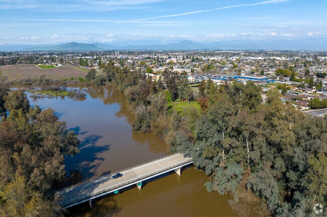 The Kings River runs through the city of Reedley.