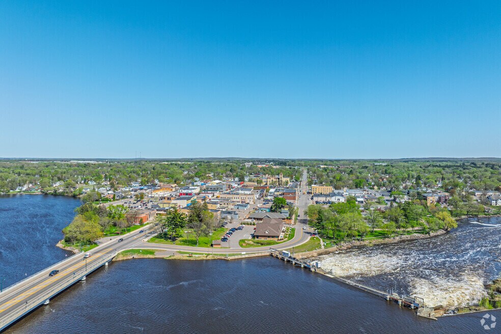 NH_LittleFalls_1003645_P2_BJ_V2_052125