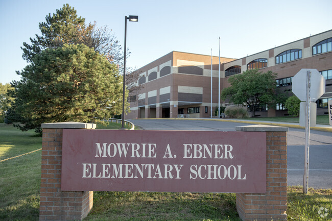 At the The Mowrie A. Ebner Elementary School in Altoona the community is involved.