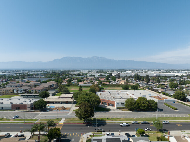 Mountain View Elementary School is part of the Mountain View Elementary School District.