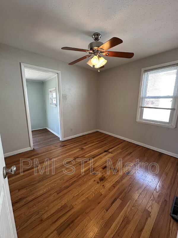 1343 San Jacinto Ct, Saint Louis, MO 63139 - photo 7