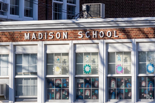 Madison School is ranked 105 in diverse schools in New Jersey in Rahway..