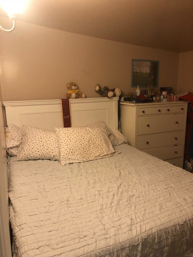 349 W Lomita Ave unit Guest, Glendale, CA 91204 - photo 3