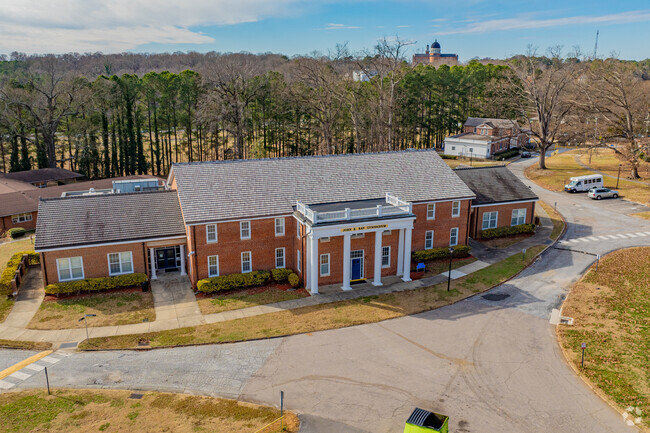 The Governor Morehead School in Raleigh, NC offers a comprehensive education for blstudents.