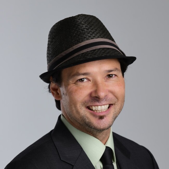 Agent Photo